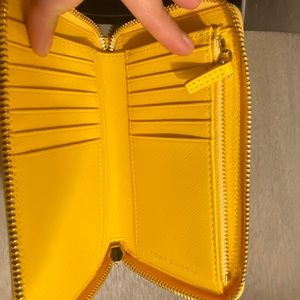 Tory Burch wallet